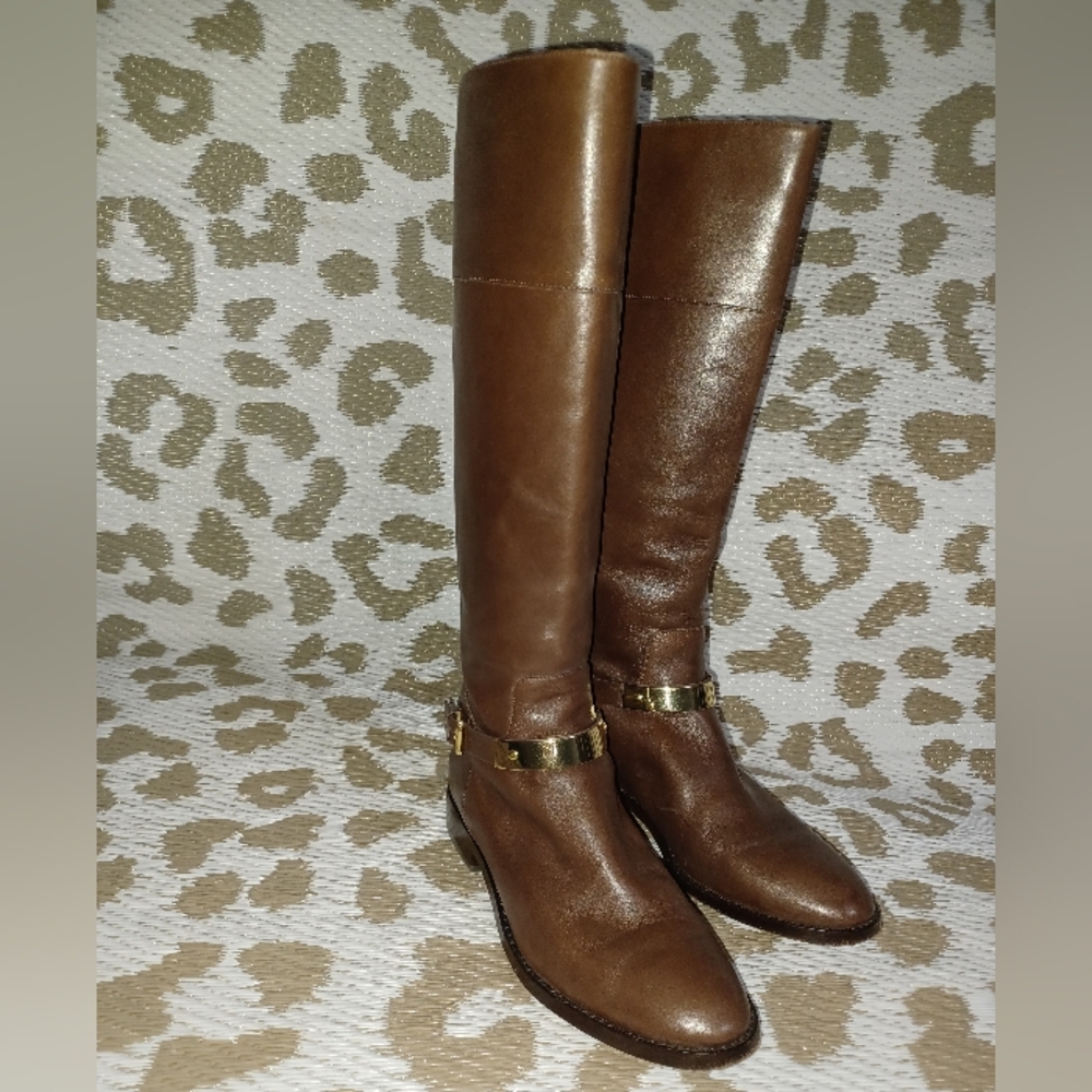 Elegant Brown Knee-High Leather Boots - Picture 2 of 9